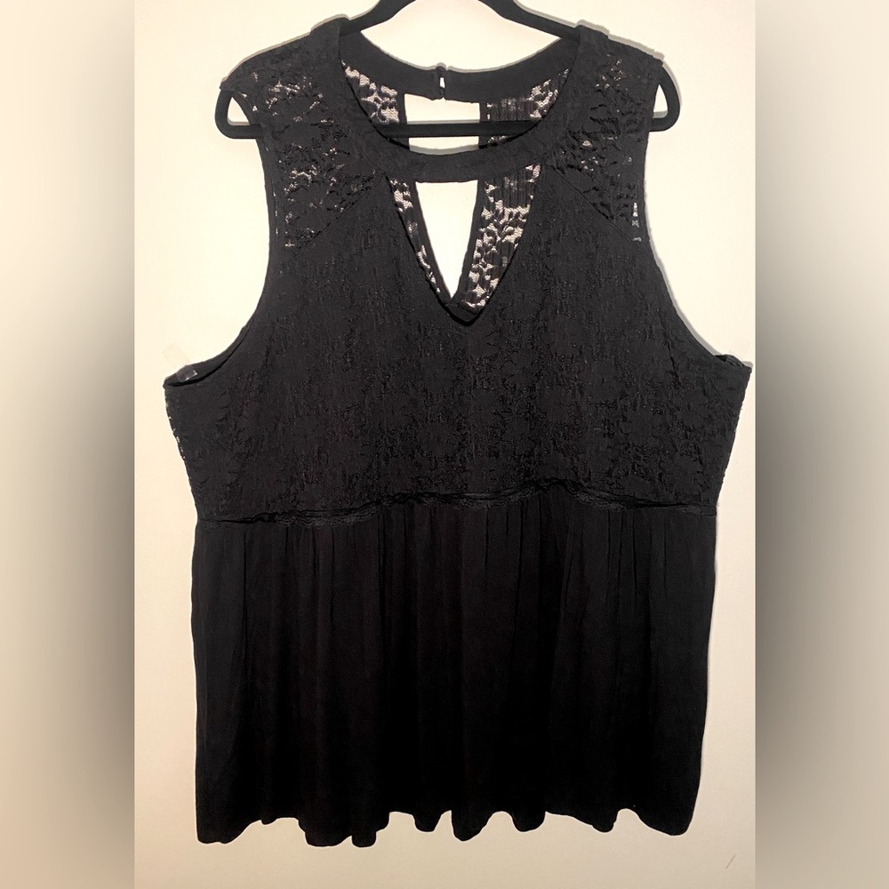 Pre-Loved Torrid Tank Style Peplum Top Size 4 Black Super Soft Knit